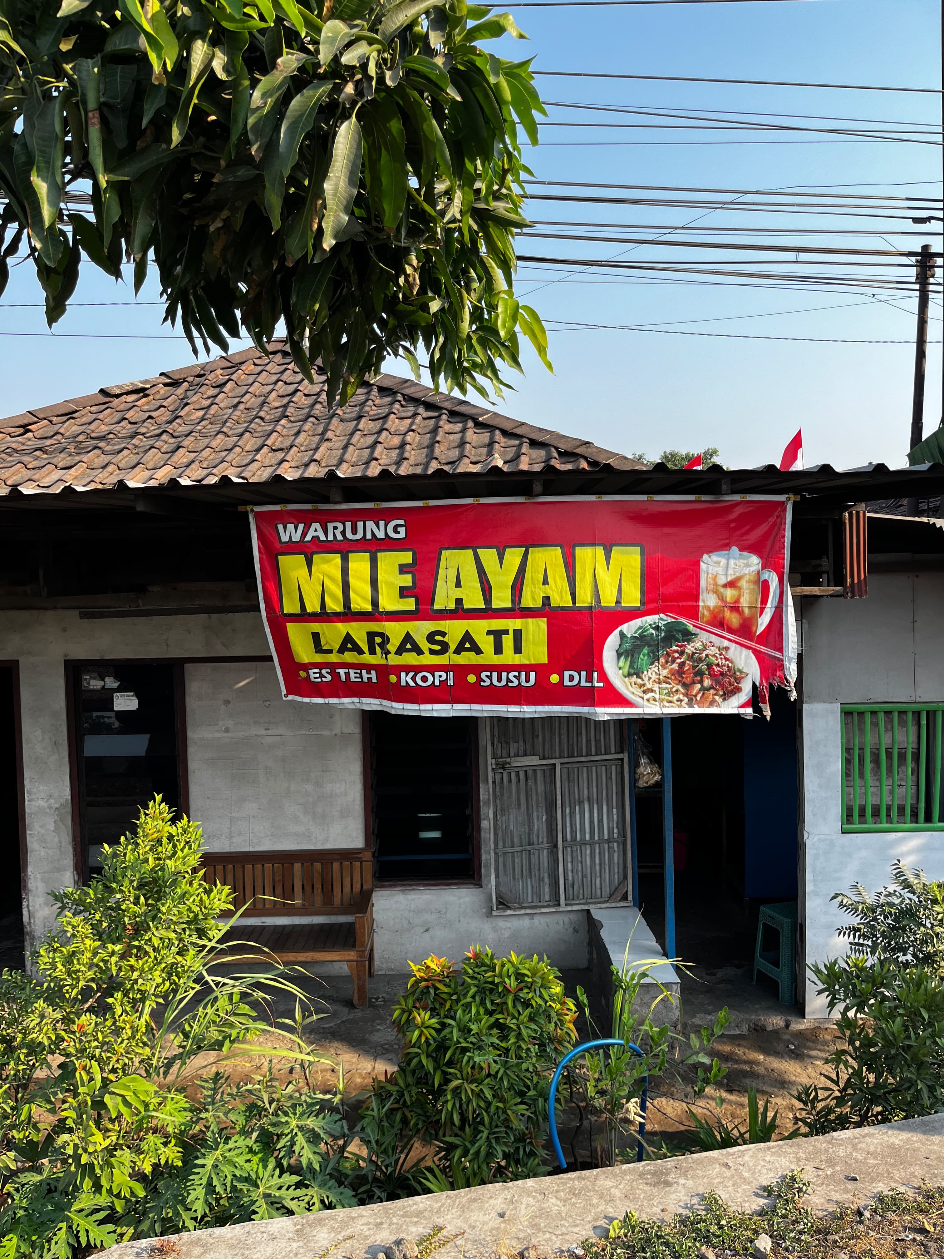 Warung Mie Ayam Larasati Desa Gondang